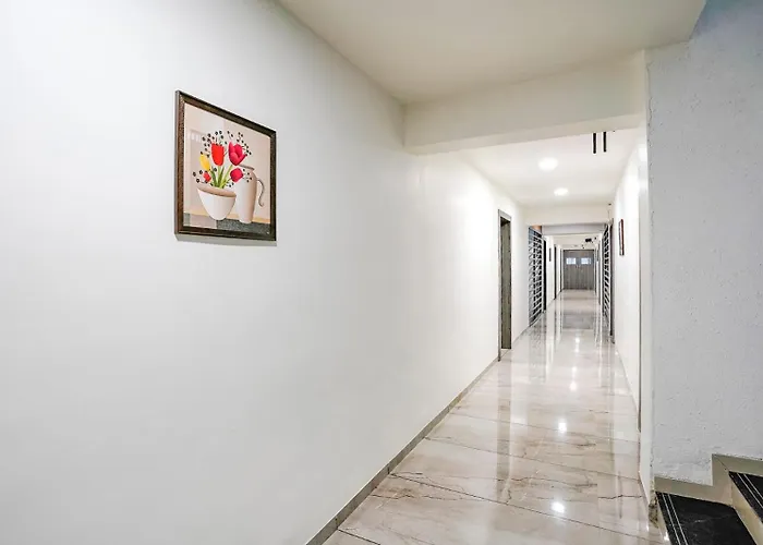 Hotel Bhakti Inn